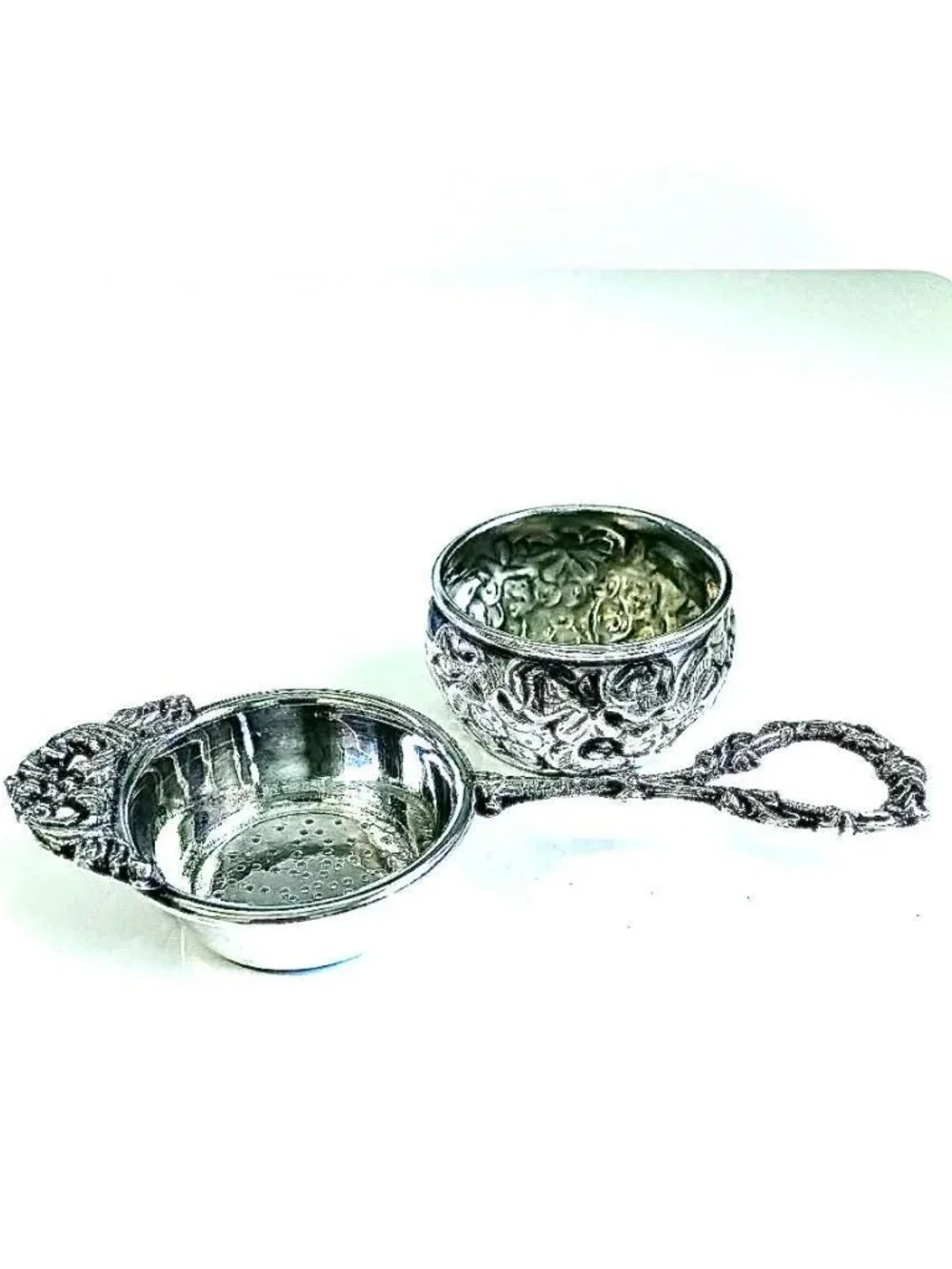 Vintage Ornate Repoussé Silver Plate Tea Infuser Strainer & Drip Rest